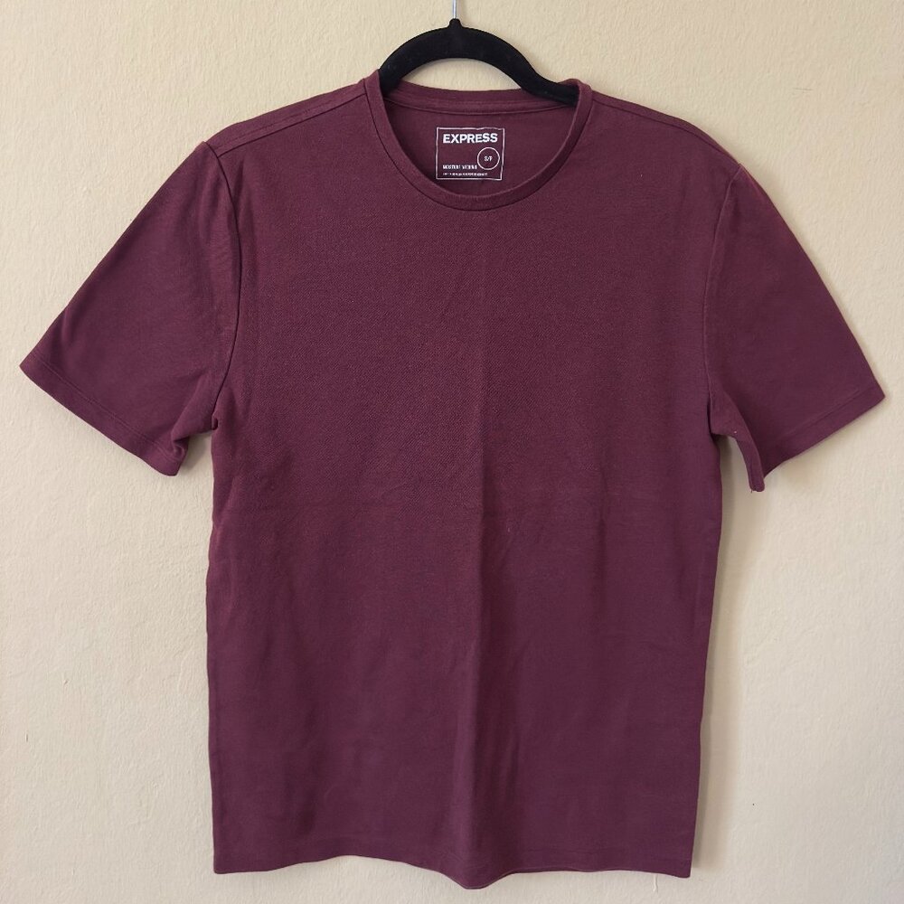 Solid Color Fitted T-Shirt